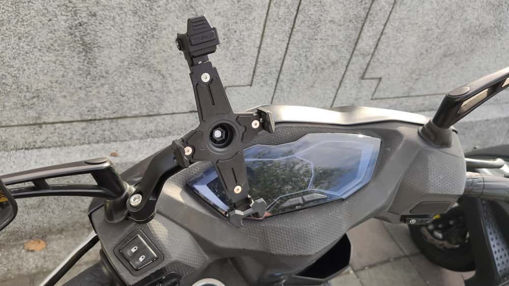 參觀別人的手機架